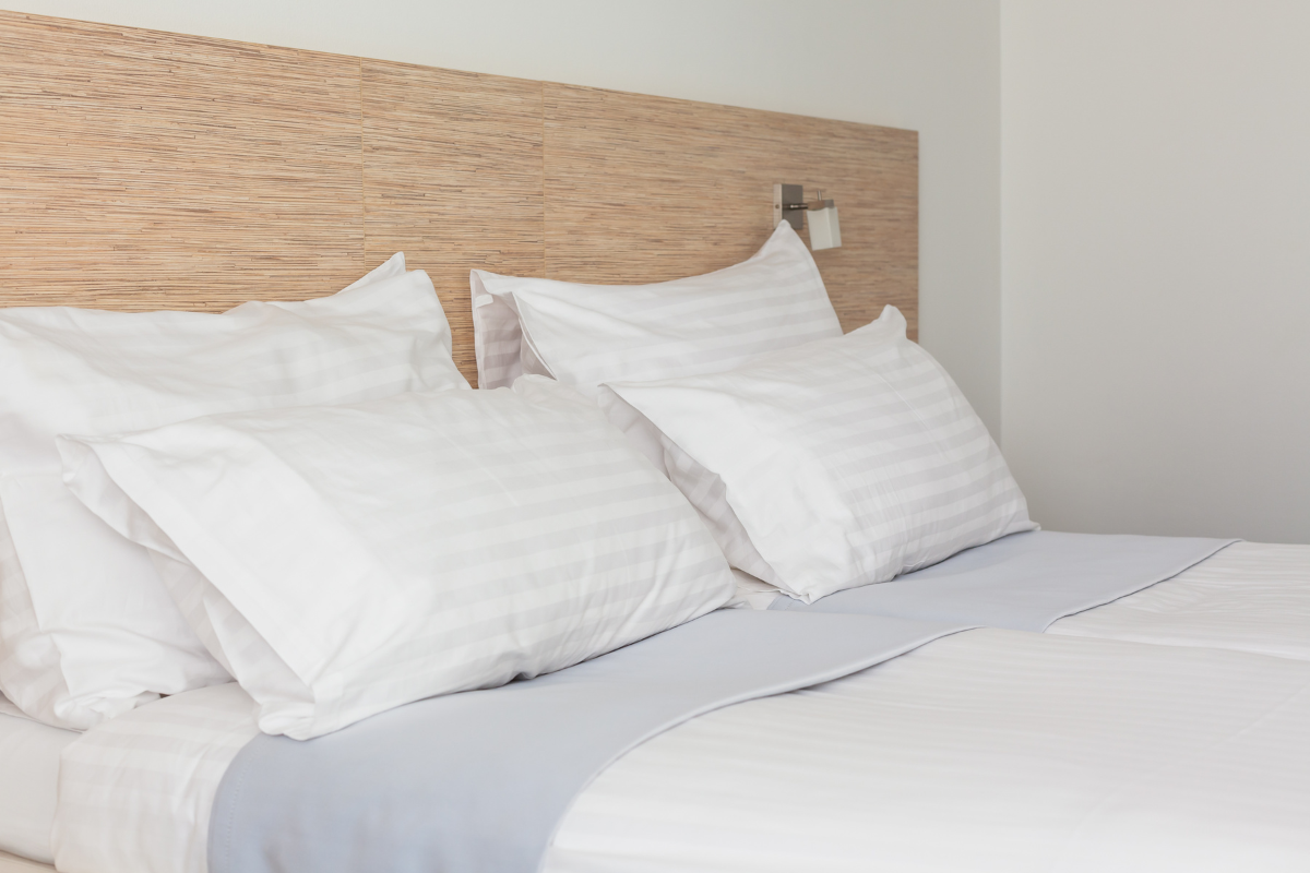 Maximize Comfort with Adjustable Bed Pillows